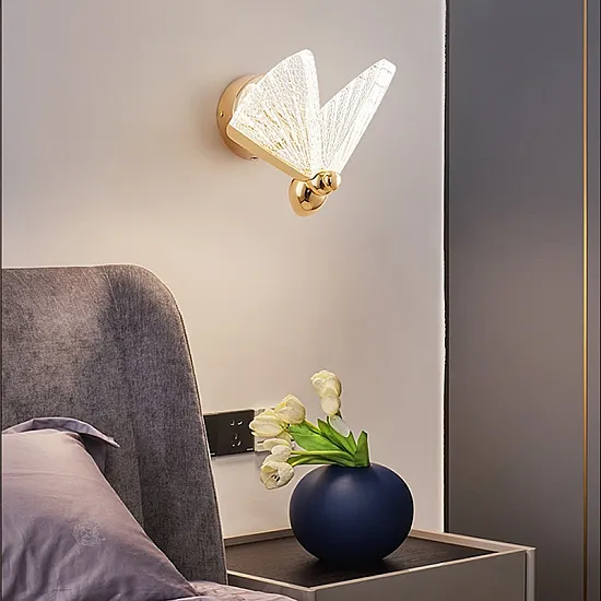 اضائة جدارية لزينة المنزل على شكل فراشة بطابع مودرين مع اضائة LED اضائة جدارية لزينة المنزل على شكل فراشة بطابع مودرين مع اضائة LED