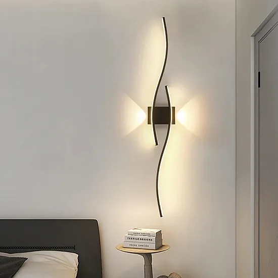 مصباح حائط بسيط وحديث لغرفة المعيشة مع إضاءة LED لتزيين المنزل مصباح حائط بسيط وحديث لغرفة المعيشة مع إضاءة LED لتزيين المنزل